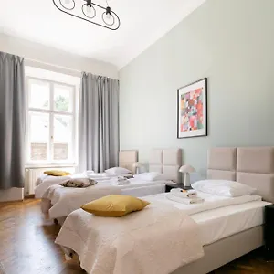  Apartment Studencka Street, Next To Planty Park Poland